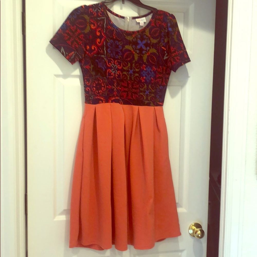 LuLa Roe M Dress